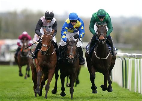 live horse racing commentary sporting life|Watch Today's Live Horse Racing Streaming .